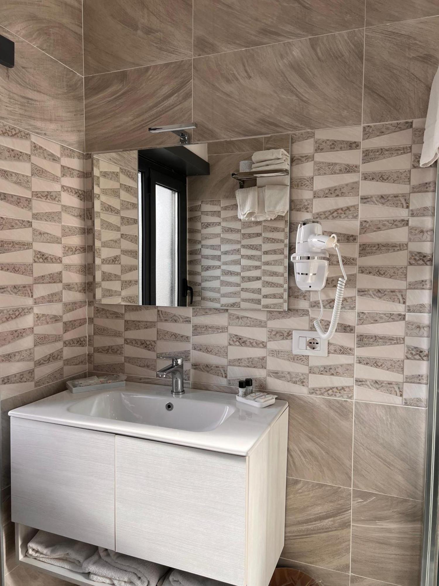 Hotel Blanc Касория Экстерьер фото